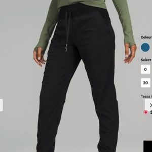 🦋Lululemon Dance Studio Mid-Rise jogger size 6